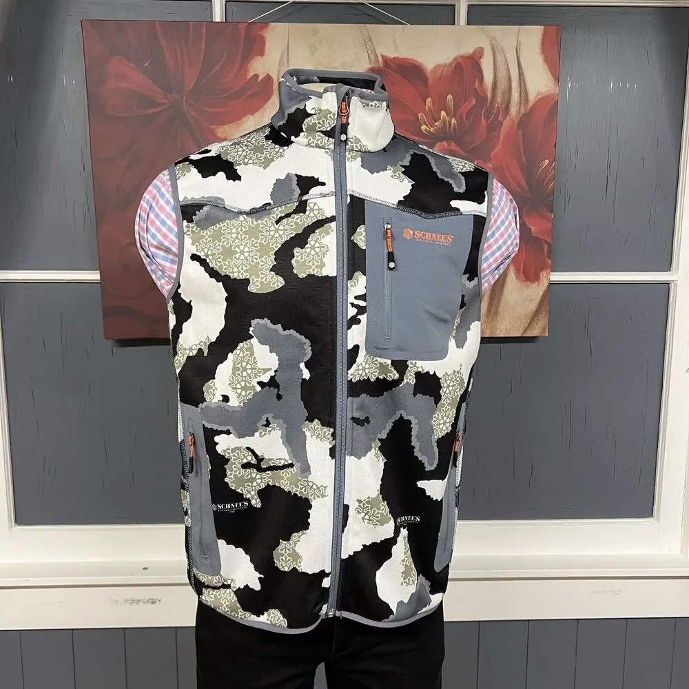 Schnee's Bozeman Montana Camo Softshell Vest Full Zip Fleece Lined Men Sz Medium